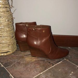 Tory Burch wedge heel bootie excellent condition
